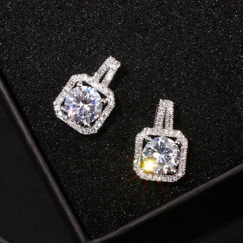 NEW silver round halo earrings - Picture 4 of 6